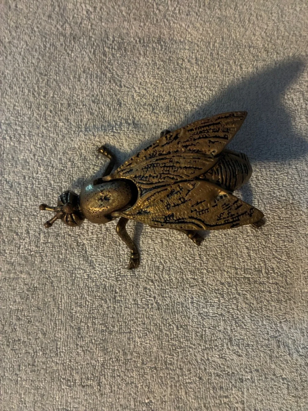 Brass Praying Mantis Reptile Décor - Gold Accent Ashtray